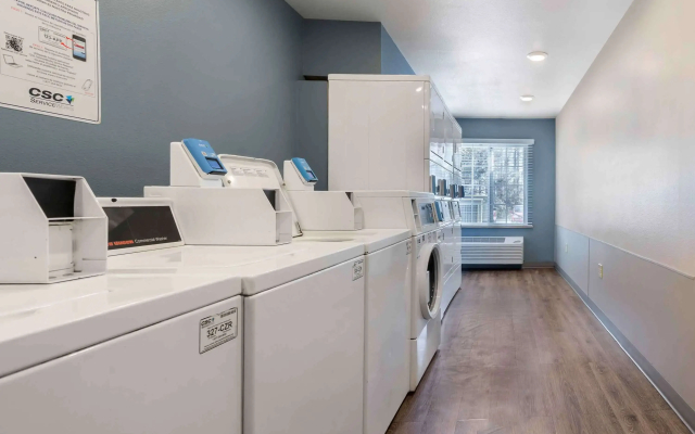Extended Stay America Select Suites - Orlando - South