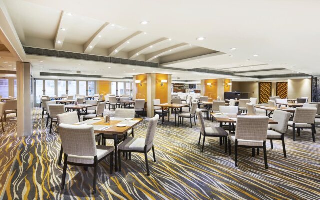 Ying'nFlo, Wesley Admiralty, Hong Kong
