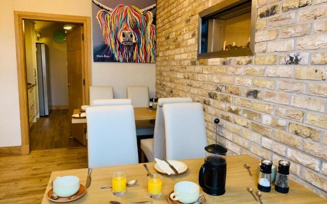 Lakeview Guest House