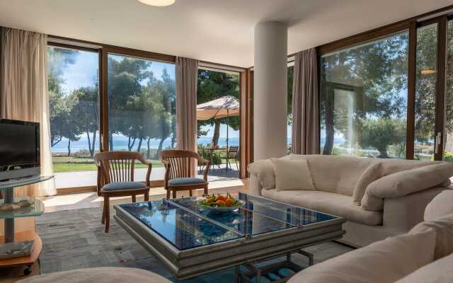 Sea La Vie Retreat Villas