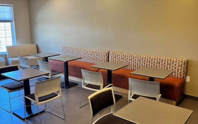 Permian Studio Apartments