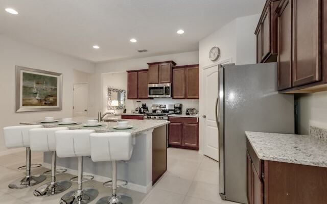 6bed 4Ba Villa Game Room Pool Spa