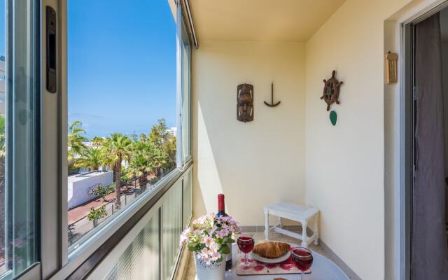 530 Big Studio with Terrace