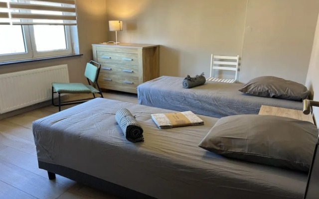 Beautiful House With 4 Bedrooms in Hees