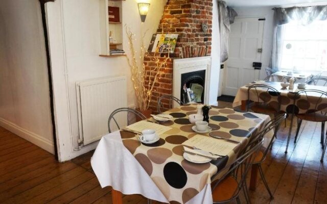 Ship Stores Guest House