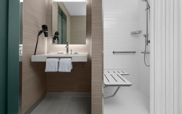 AC Hotel by Marriott Miami Brickell