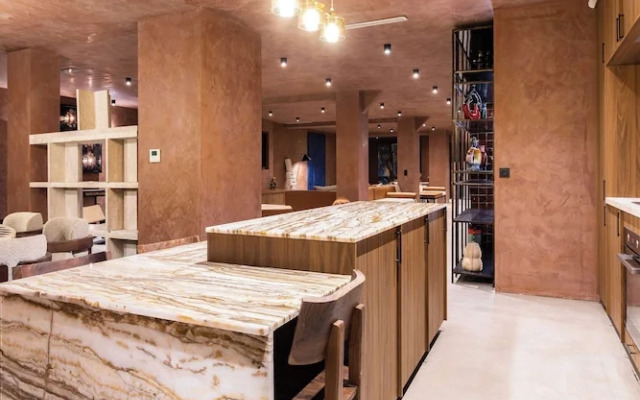 Exceptional Duplex - 6br/12p - Montorgueil