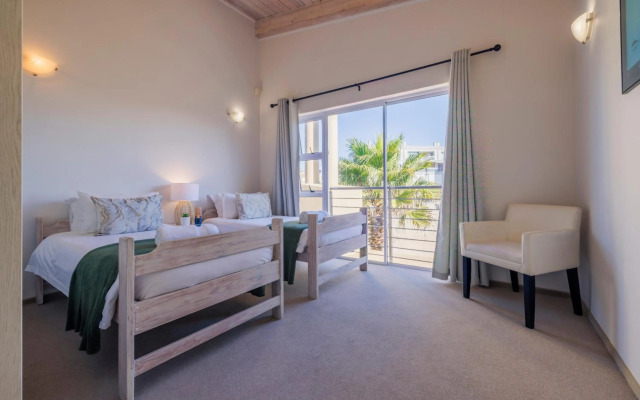 Waterfront Cottage B3