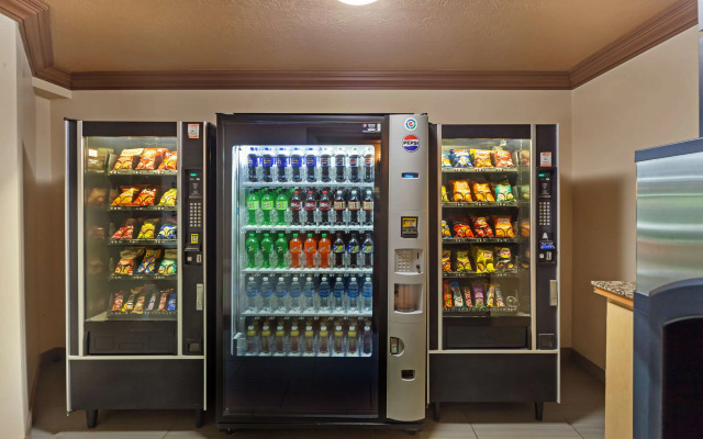 Best Western Plus Mirage Hotel & Resort