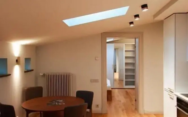 Roze Center Apartments