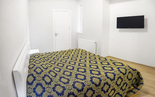 H&B apartments Izashvili