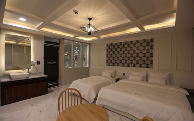 Pohang Jukdo Market Idea Hotel