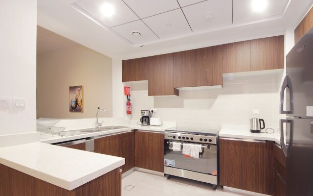 Luxury StayCation - Tranquil Retreat With Beautiful Park Views