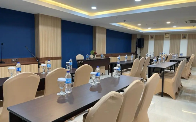 Golden Style Hotel