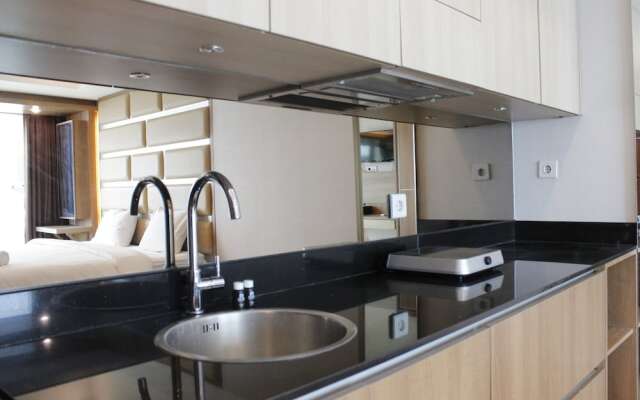 Trendy & Comfy Studio at Tamansari La Grande Apartment