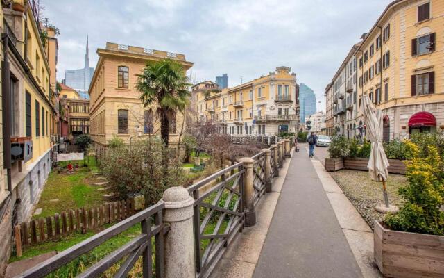 Exclusive 4 Bedrooms Apartment In Milan Center