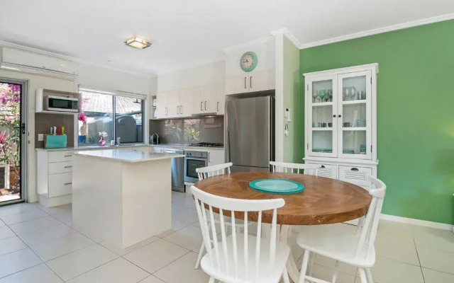 Surfers Paradise Townhouse