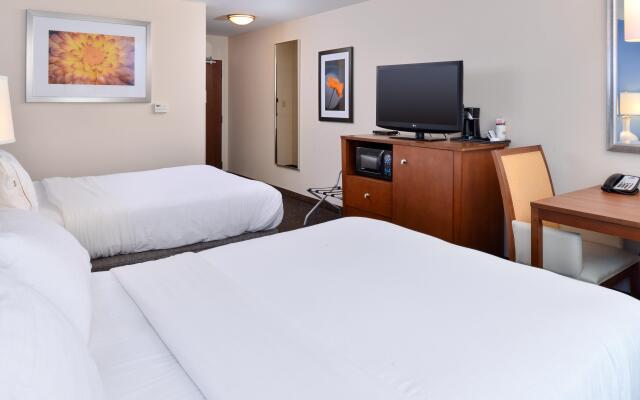 Holiday Inn Express Hotel & Suites Terre Haute, an IHG Hotel