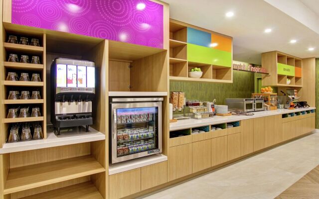 Home2 Suites by Hilton Montreal Dorval