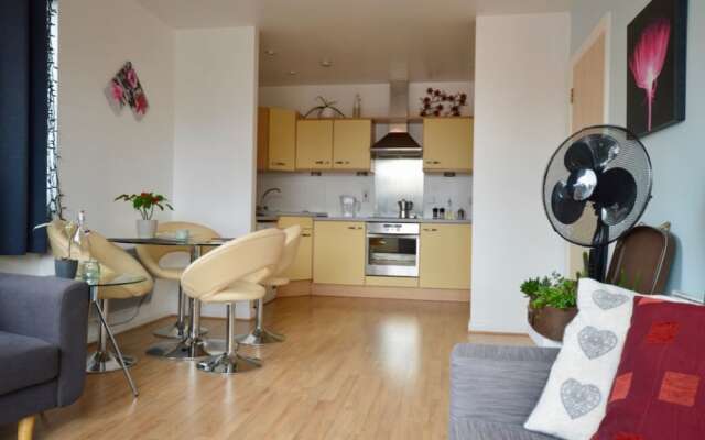 Bright Apartment In The Heart Of Bristol