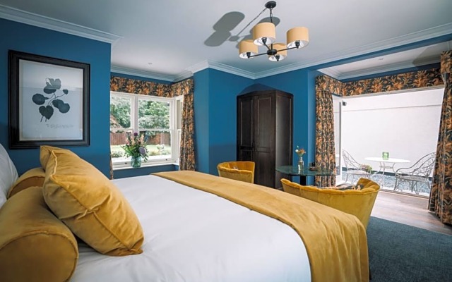 Bridge House Hotel & Silver Howe View Cottage