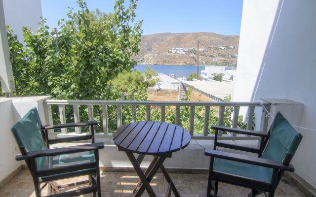Yperia Hotel