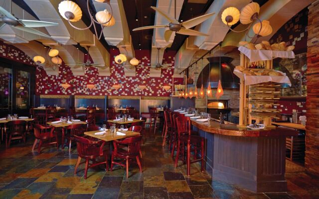 Mohegan Pennsylvania Casino Resort - Adults Only 21+