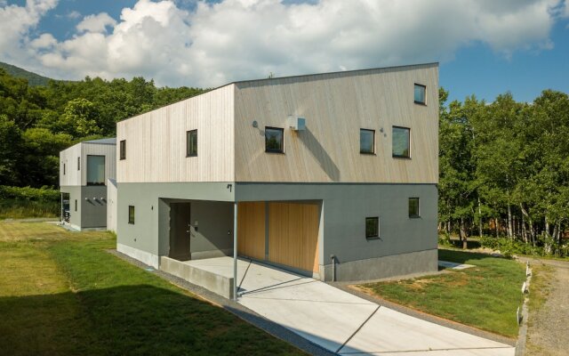 Foxwood B by H2 Life
