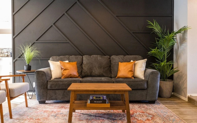 Tempe Vaughn 3 Bedroom Home by RedAwning