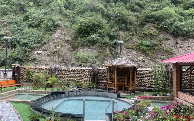 Shiman Hot Spring Hotel