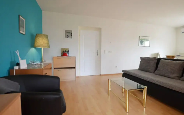 Spacious Apartment With Loggia