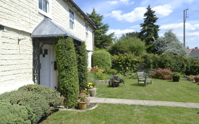 The Lawns Tea Room and B&B