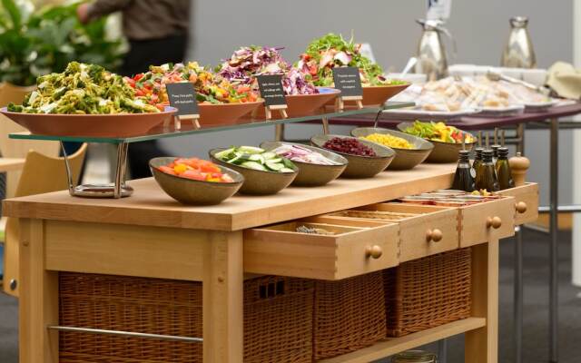 Cranfield Management Development Centre