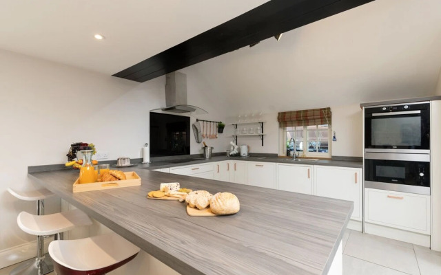 HC Property - The Byre
