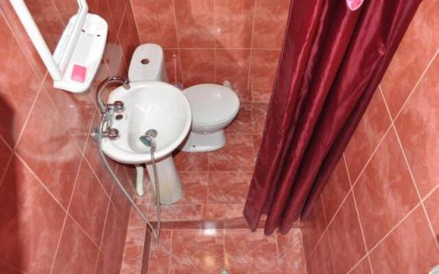 Apartmnet on Machabeli 20