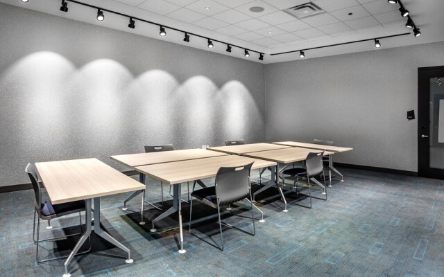 Aloft Columbus Easton