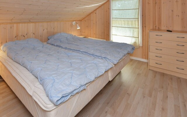 Sprawling Holiday Home With Sauna at Norre Nebel