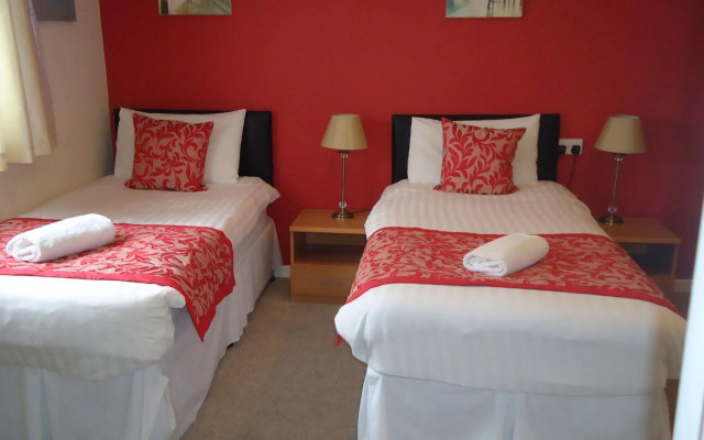 Cecil Court Hotel