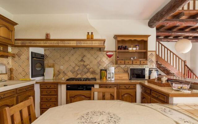 Serena Villa in Saignon With Private Swimming Pool