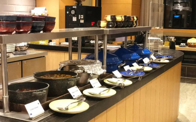 Holiday Inn Express Hyderabad Banjara Hills by IHG