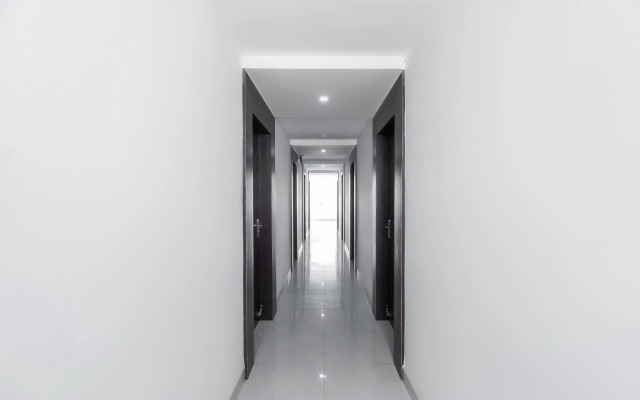 Capital O 70043 Limestone Luxury Rooms