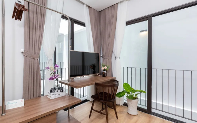 Cozrum Homes-Premier Residence