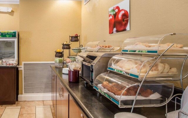 Quality Inn Richmond Hill - Savannah I-95