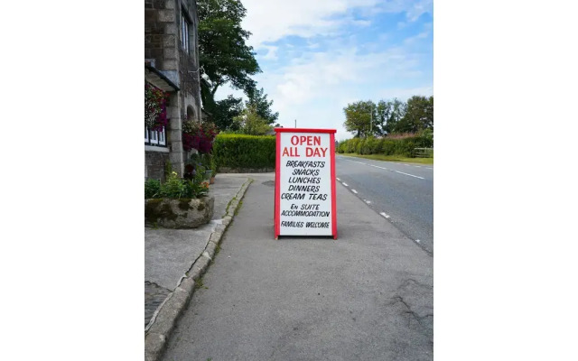 The Fox & Hounds Hotel