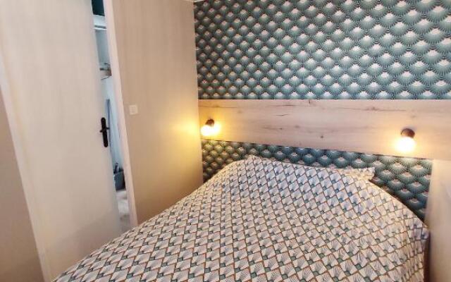 Magnifique studio face au parc thermal