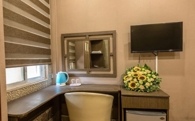 Manmo Ha Noi Business Hotel
