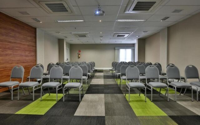 Summit Suites Pindamonhangaba