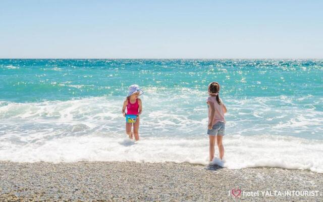 Apartment studio maksim