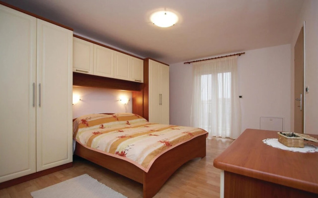 Awesome Home in Hrboki With Wifi and 3 Bedrooms