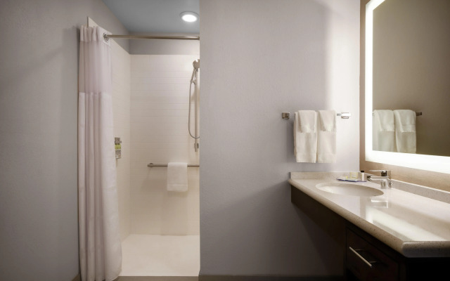 Staybridge Suites Holland by IHG